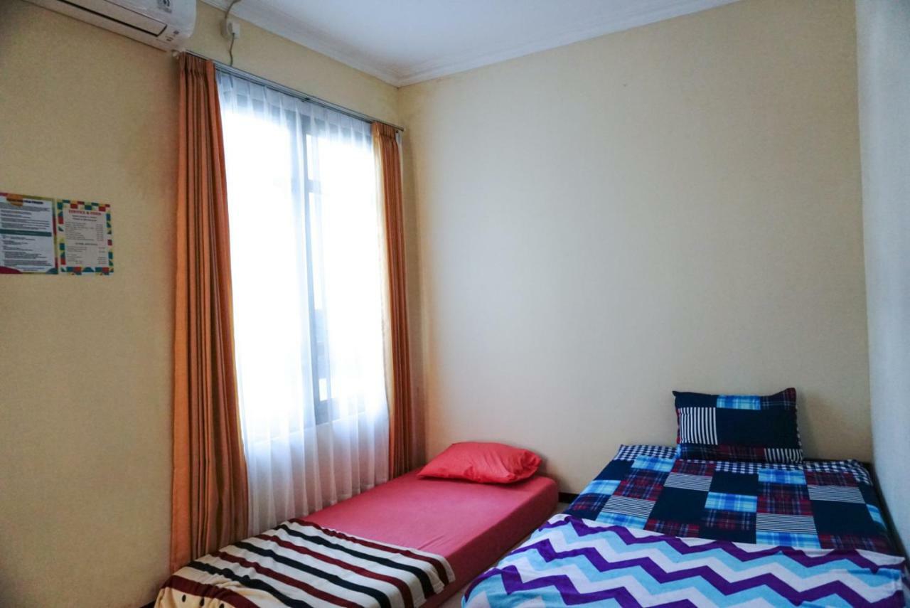 Green Surabaya Homey Luaran gambar