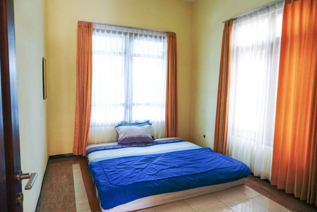 Green Surabaya Homey Luaran gambar