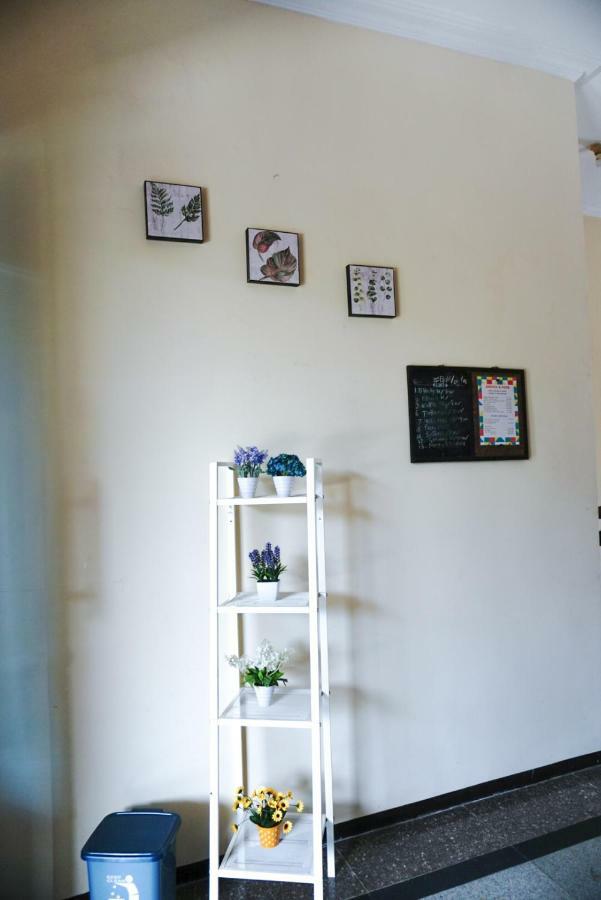 Green Surabaya Homey Luaran gambar